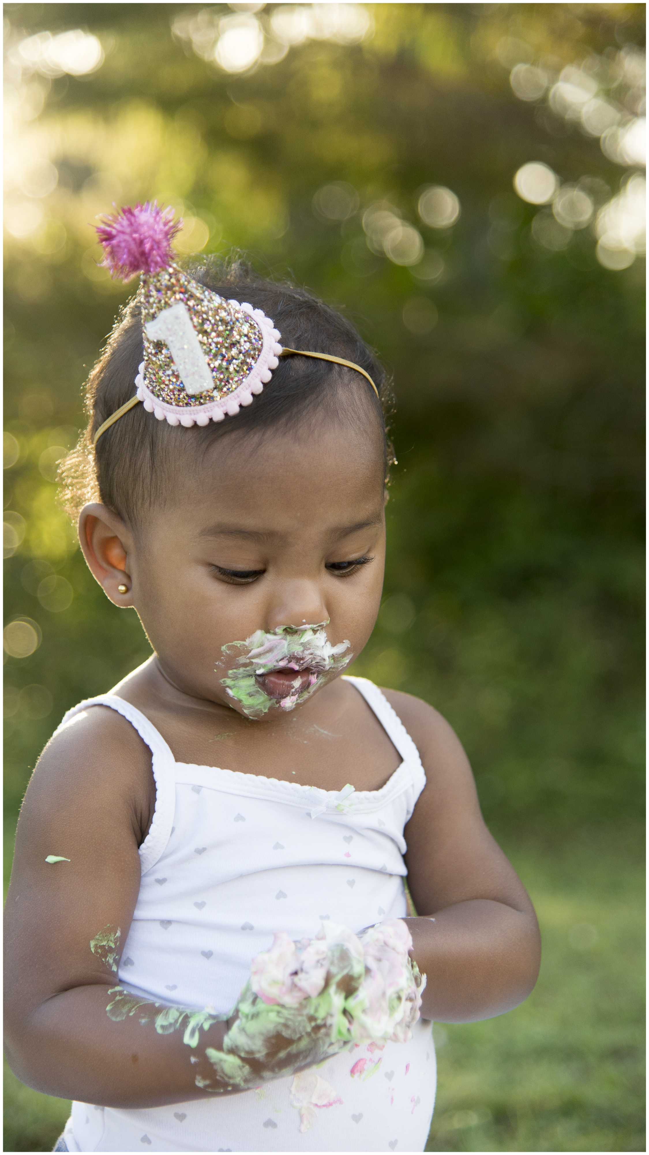 1st-first-birthday-family-cake-smash-one-year-portraits_tree-tops-park_davie_south-florida_miami_broward_fort-lauderdale_palm-beach_photography_photographer-6