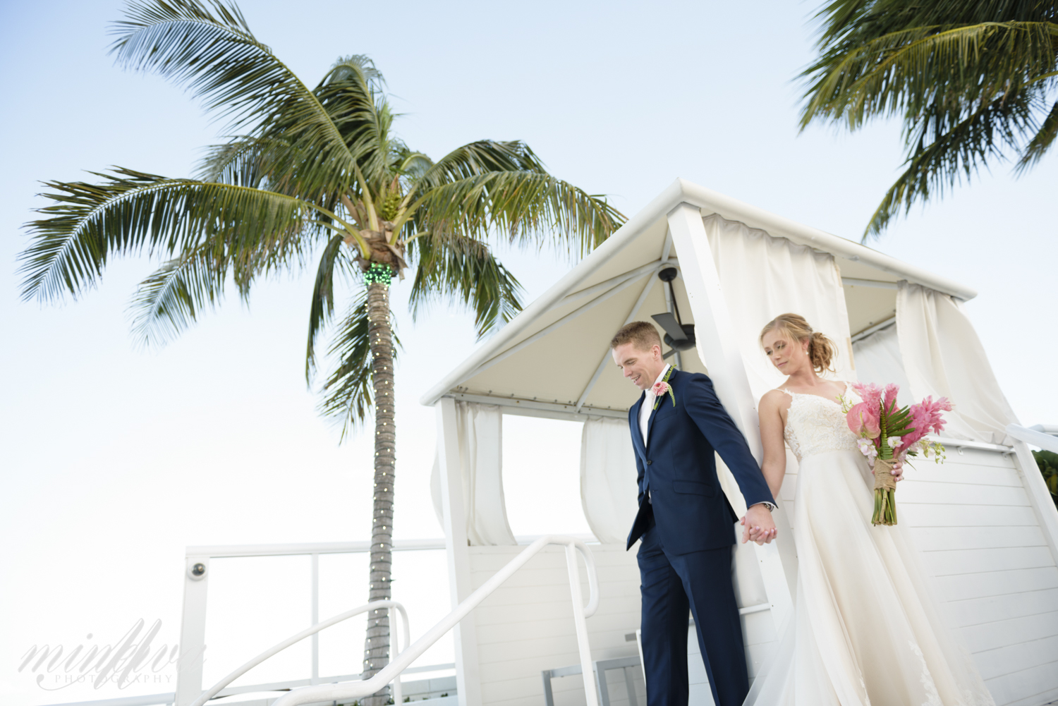 048_romantic-sunset-beach-wedding-photography_hilton-fort-lauderdale-beach-resort_south-florida_miami_broward_palm-beach_keys_orlando_photographer
