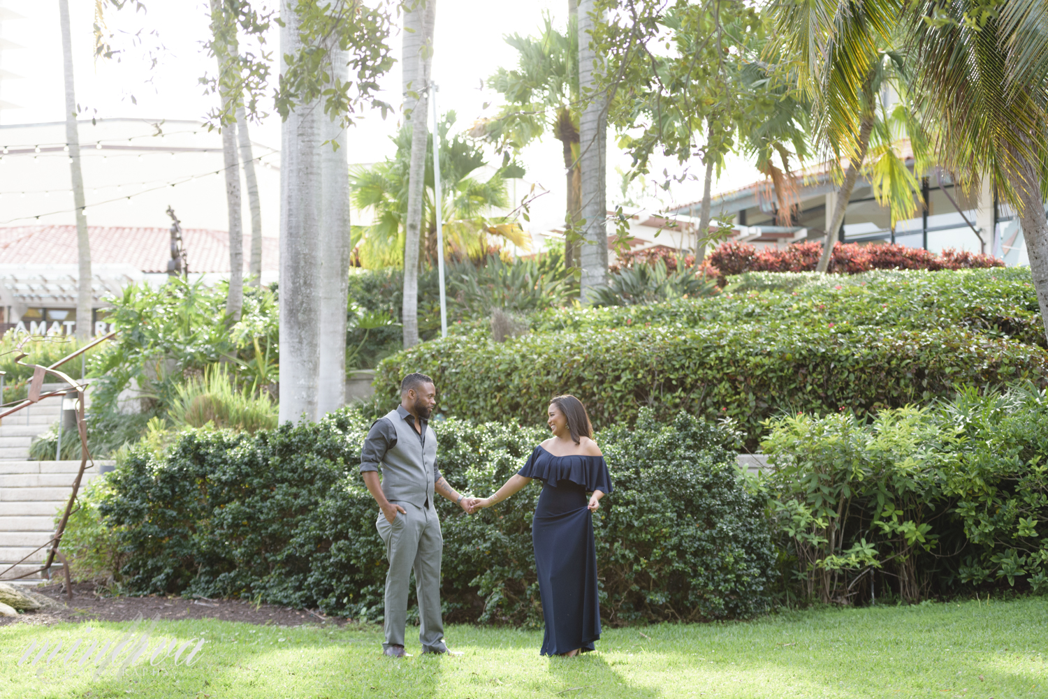 007_engagement-couple-portrait-photography_las-olas-fort-lauderdale_south-florida_miami_broward_palm-beach_orlando_st-augustine_tampa_wedding-photographer