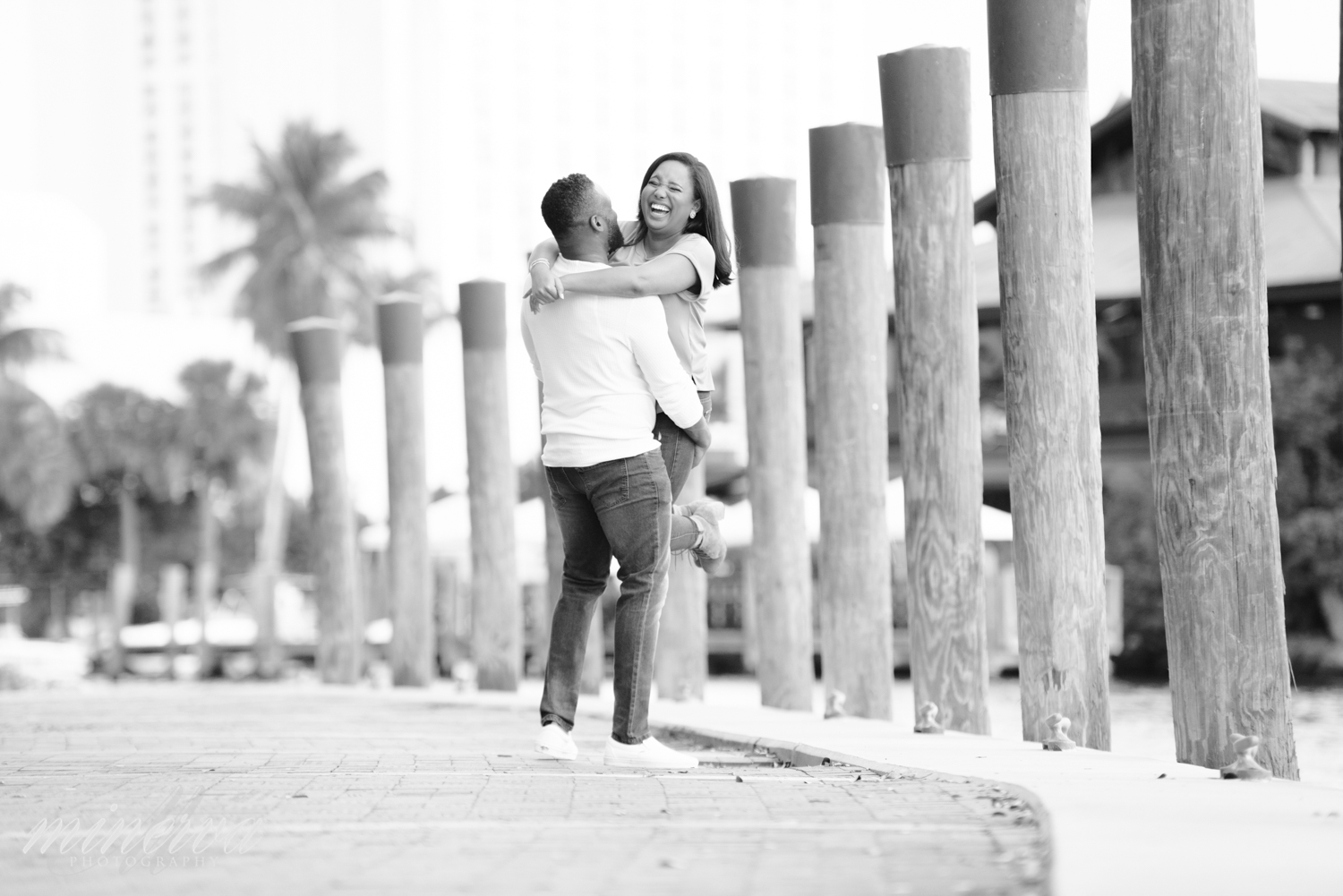 033_engagement-couple-portrait-photography_las-olas-fort-lauderdale_south-florida_miami_broward_palm-beach_orlando_st-augustine_tampa_wedding-photographer