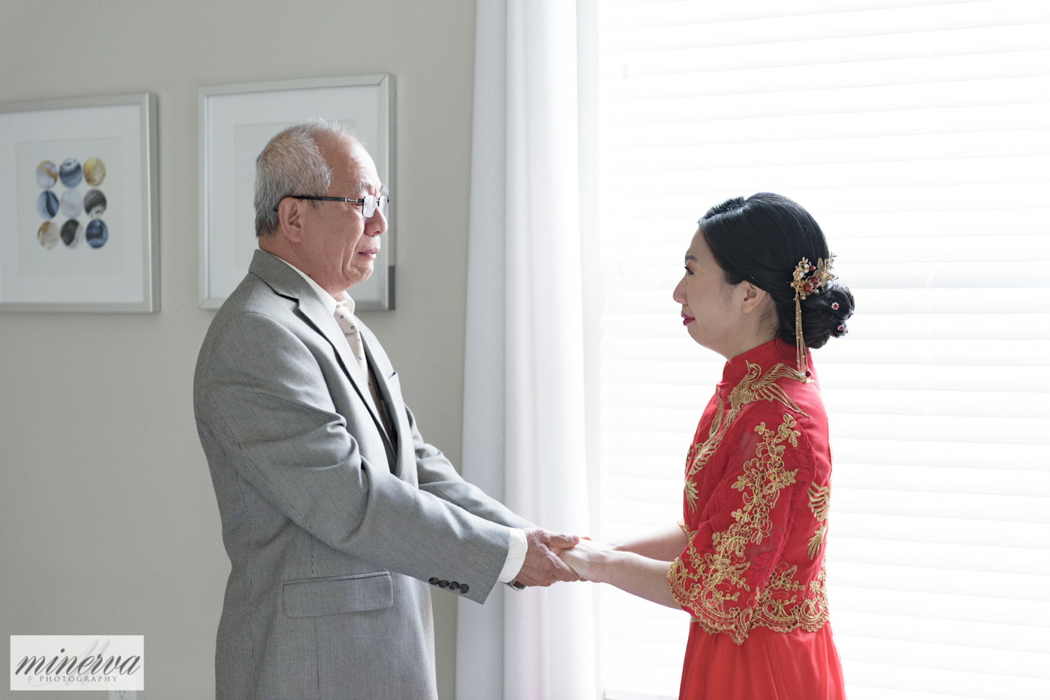 018_chinese-tea-ceremony_red-dress_four-seasons-resort-orlando_walt-disney-world_wedding_first-look_staircase_central-florida-photographer_luxury-photography