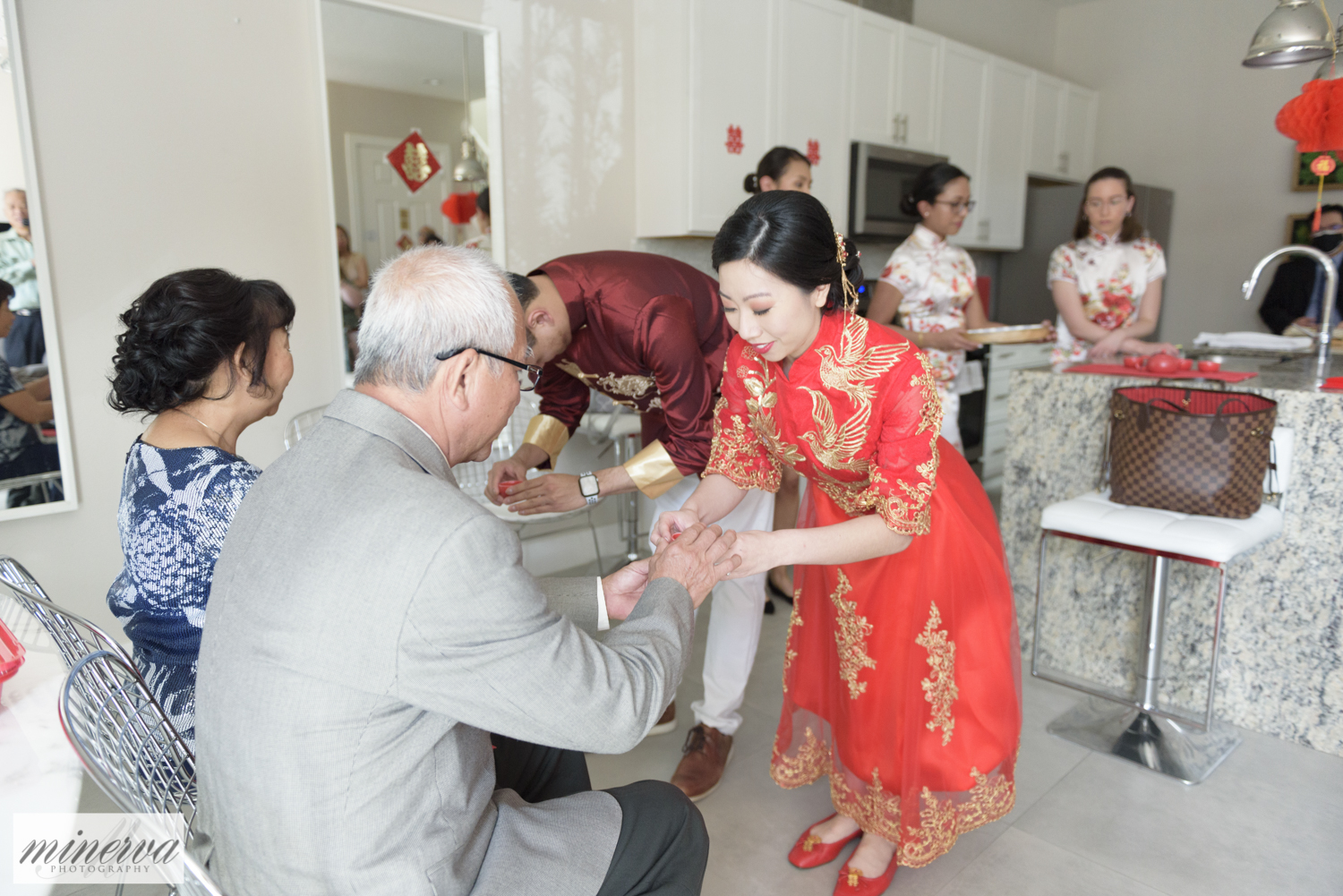 049_chinese-tea-ceremony_red-dress_four-seasons-resort-orlando_walt-disney-world_wedding_first-look_staircase_central-florida-photographer_luxury-photography
