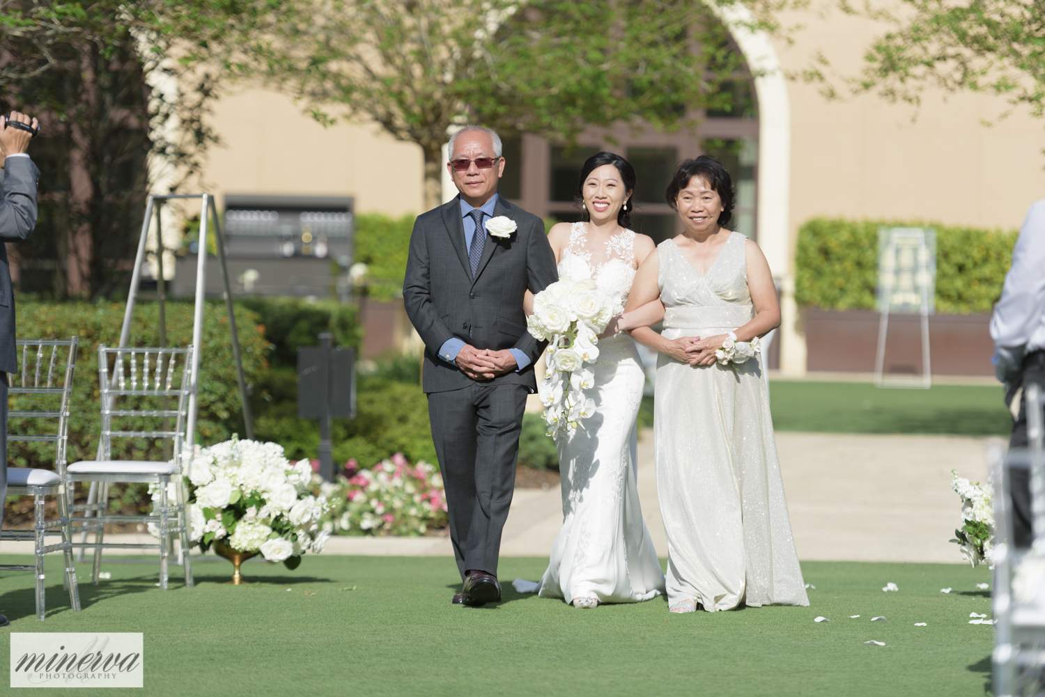 128_chinese-tea-ceremony_red-dress_four-seasons-resort-orlando_walt-disney-world_wedding_first-look_staircase_central-florida-photographer_luxury-photography
